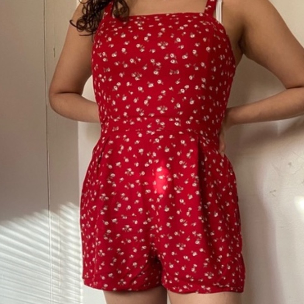 hollister red romper!!
